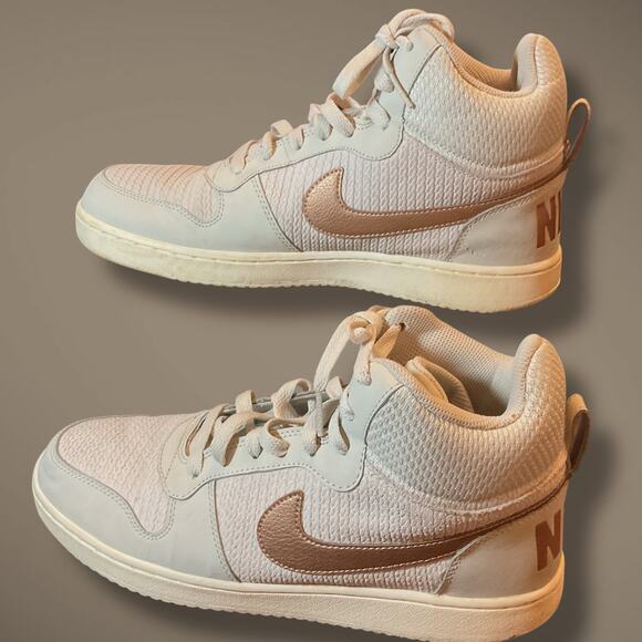 Wmn's 10 NIKE COURT BOROUGH Mid Premium Light Bone Ivory Sneakers 844907-003 EUC - Picture 2 of 12